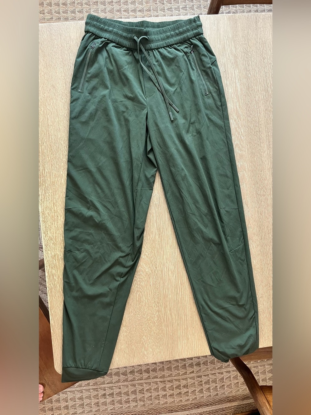 Athleta Women’s XS/Tall Athletic Jogger